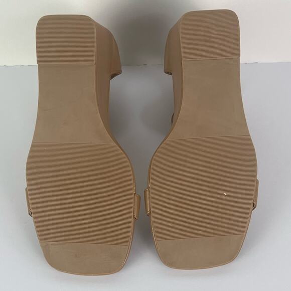 Torrid Wedge Sandals Size 7.5 Wide Tan Nude Faux Leather Strappy Zip Back Heel - Picture 7 of 9